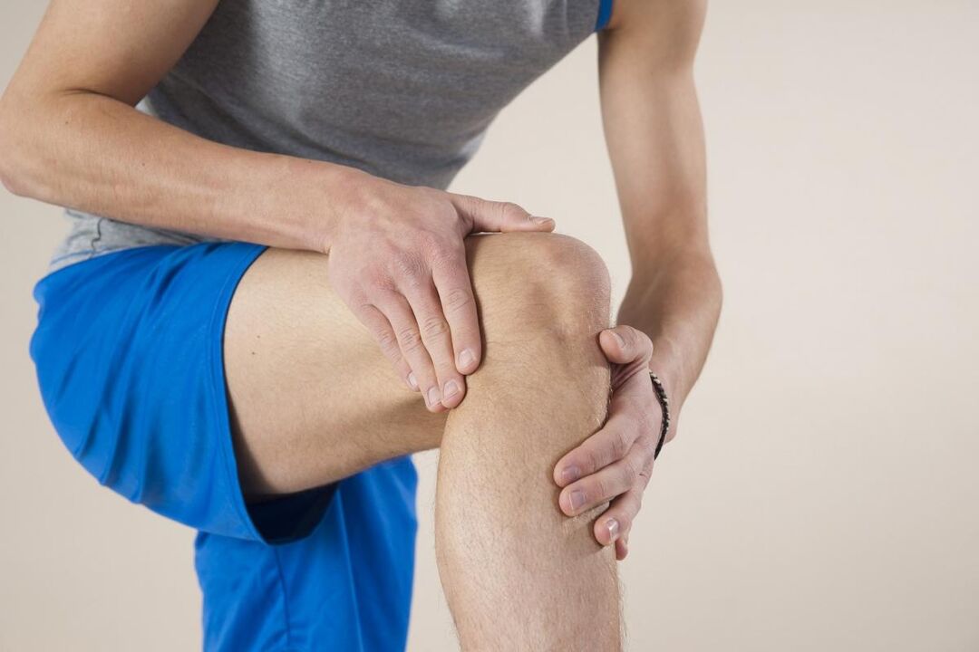 Pierwszy ból i sztywność stawu z powodu artrozy przypisuje się skręceniom mięśni i więzadeł